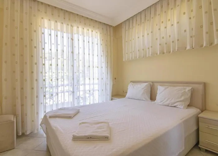 Sunset Beach Club Aqualettings Aqua 19 Апартаменты *