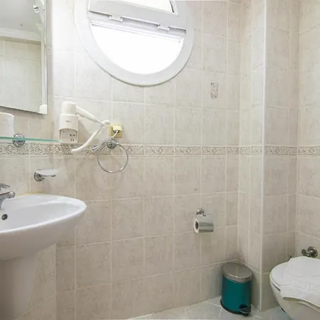 Sunset Beach Club Aqualettings Aqua 19 *