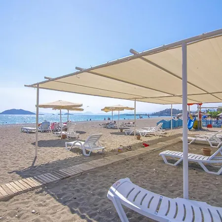 Sunset Beach Club Aqualettings Aqua 19 *